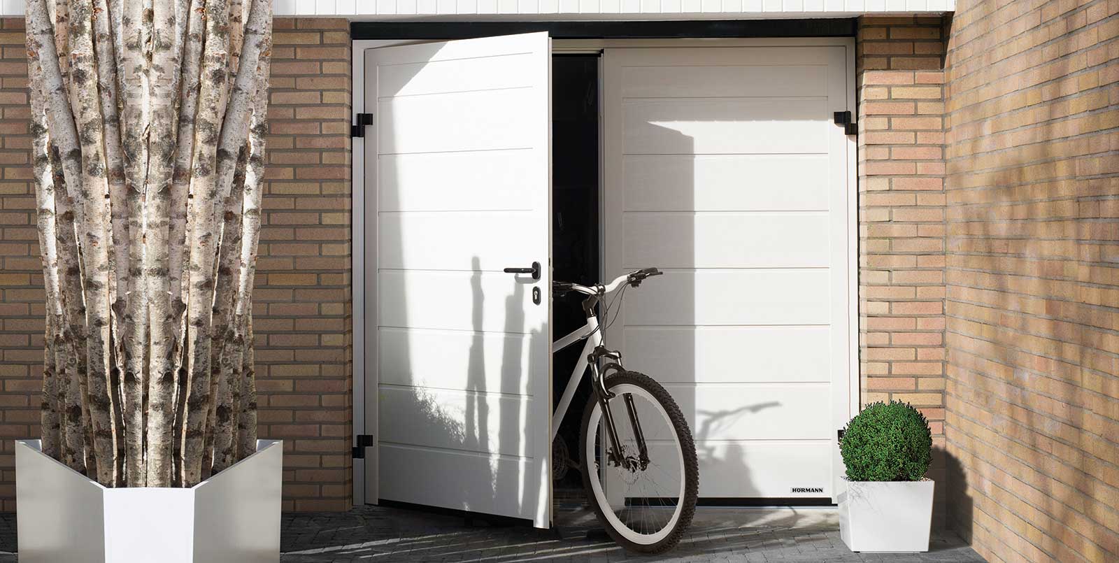 Deurbeslag voor garagedeuren: Waar moet je op letten?
