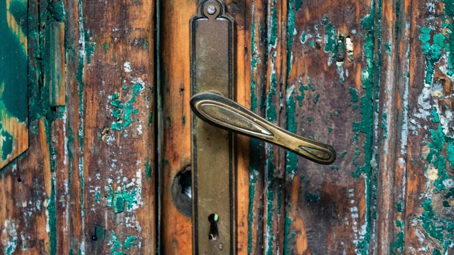 Deurbeslag afwerking kiezen: Mat, glanzend of gepolijst?
