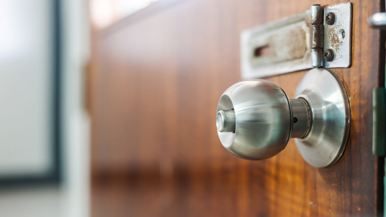 Veilig deurbeslag kopen: Bescherming tegen inbraak