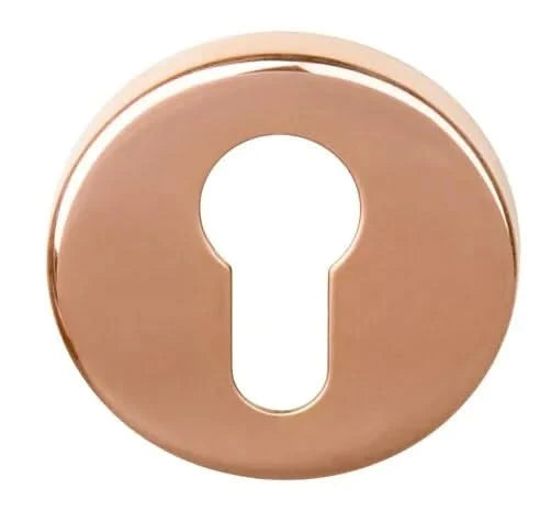 STERK OVAL 1711, Aprile Premium/Prestige, DND Mat Koper, Formani BASIC LBY50, Intersteel Shiraat Verdekt, HDD Pro Retro Rosa en Olivari koper cilinderplaatjes — cosmetisch rozet rondom binnendeur profielcilinder in mat en gepolijst koper-PVD.