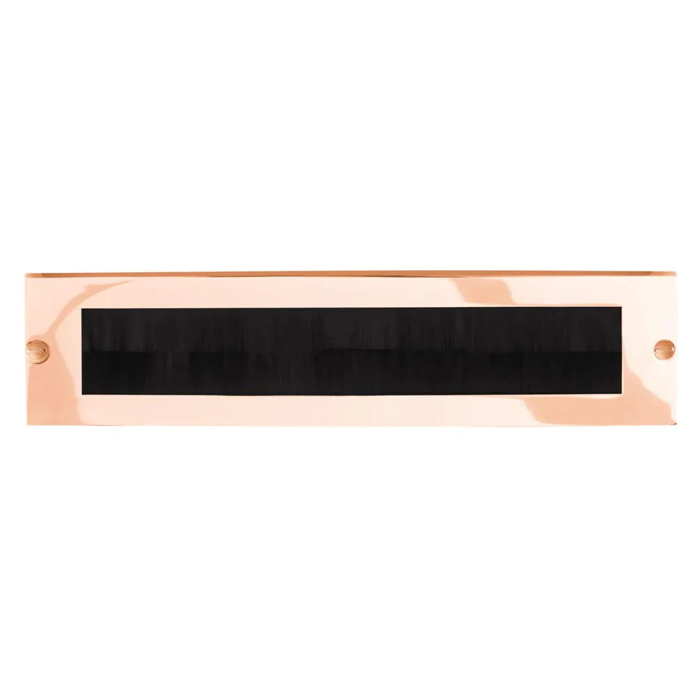 Formani BASICS LB535BI en LB535 koper tochtwering 330x80 mm in PVD koper en PVD glans koper — kierdichting onder voor- of binnendeur in warm koper voor moderne villa, klassieke renovatie en industrieel-loft interieur.