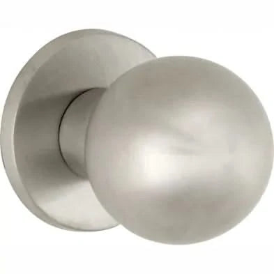 Nikkel deurknoppen — HDD Pro Top 805 en Artitec Mi Satori Kogel Paddenstoel Chemin de Fer in nikkel PVD-coating voor voordeur met SKG-cilinderslot en veiligheidsbeslag