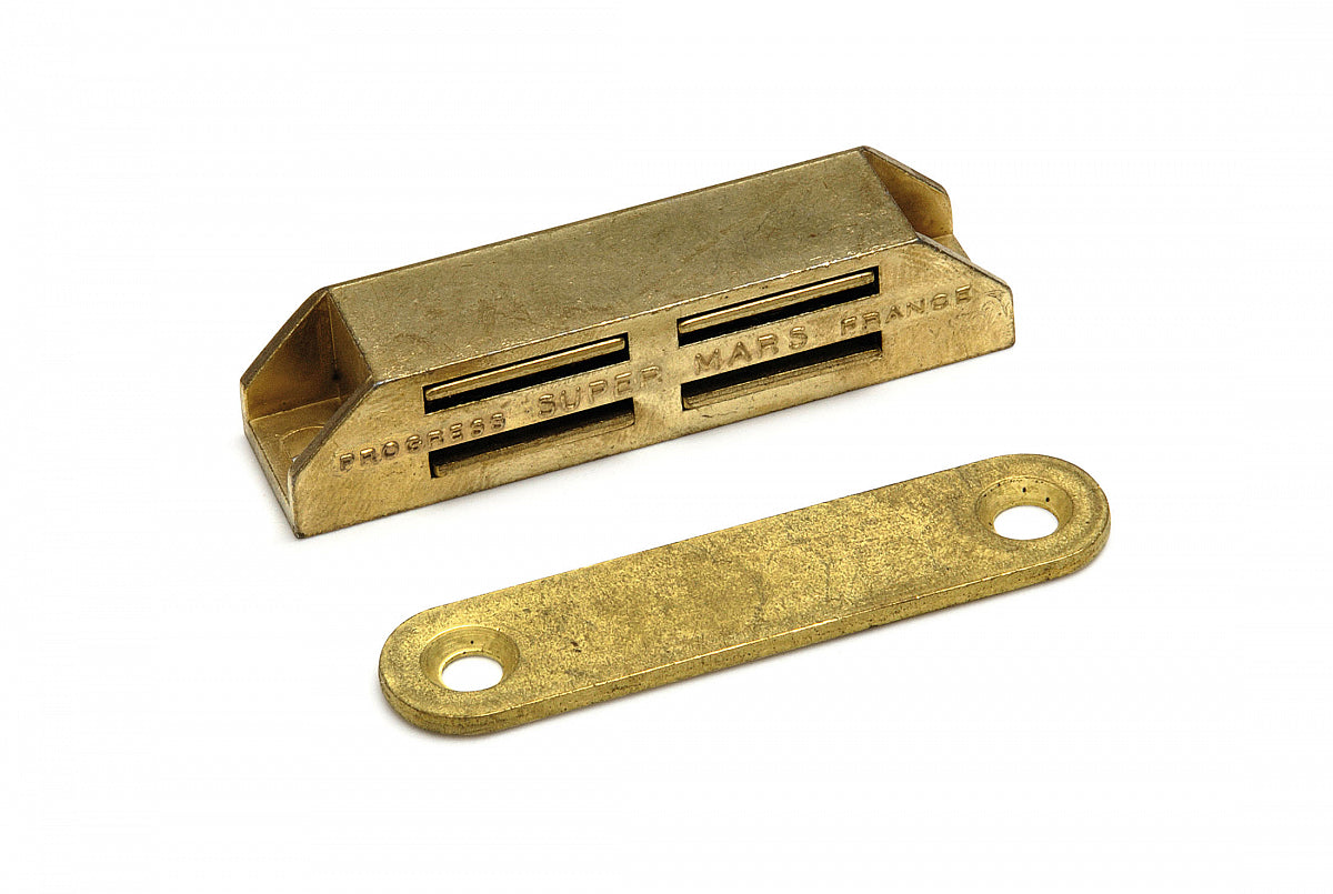 Dulimex magneetsnapper Super Mars zamak vermessingd vooraanzicht