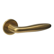 Intersteel deurkruk Q 03 op rozet 52x6mm pvd messing mat