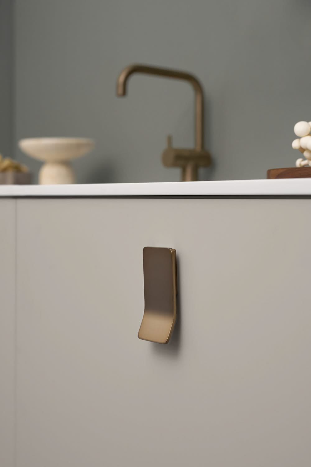 32 Geborsteld messing sfeer 1