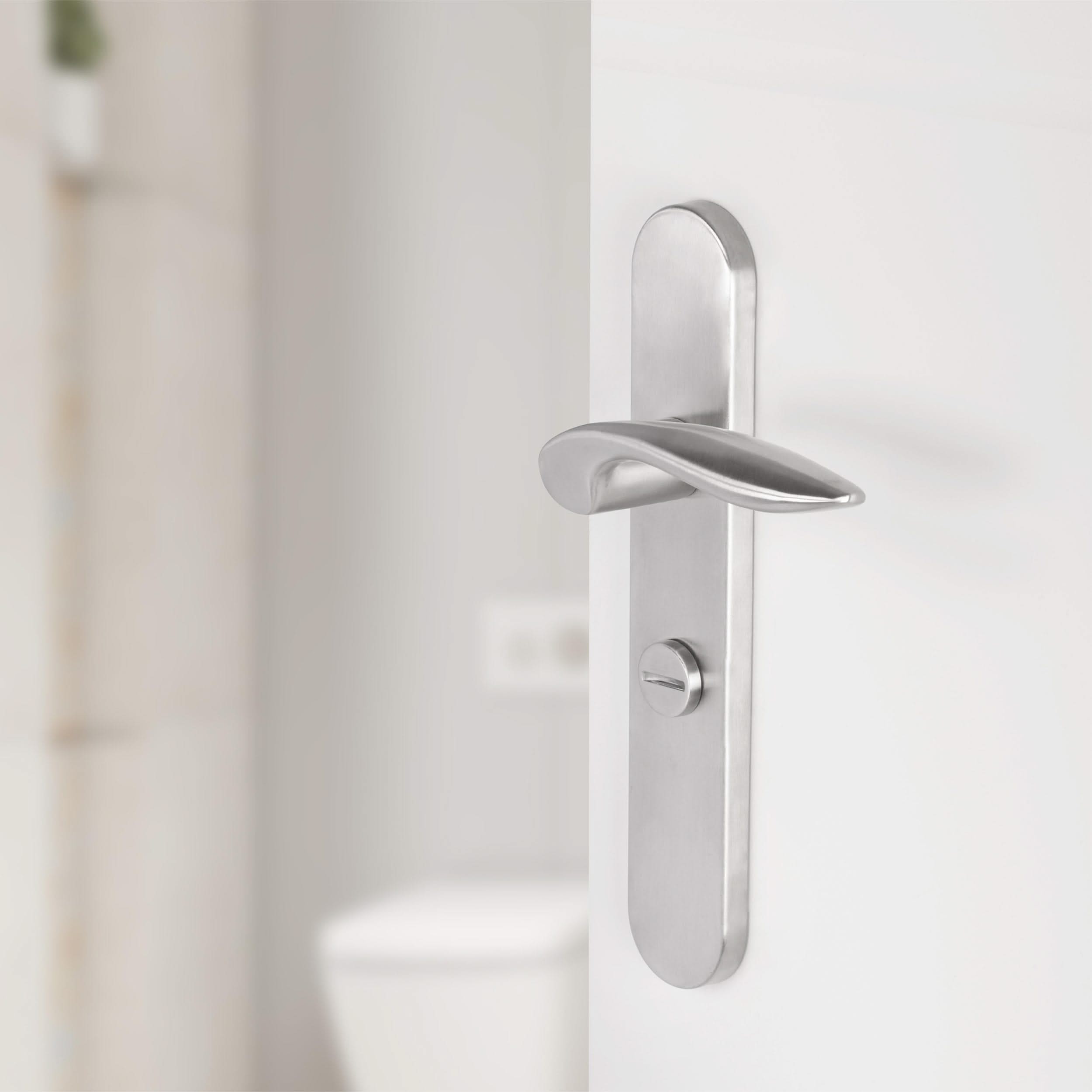 Differnz | Groningen deurkruk | ovaal schild | WC 63 mm | mat chroom - Deurbeslag-expert