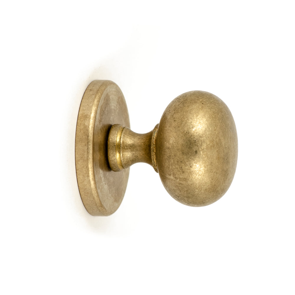 Hardbrass voordeurknop Iris 56 mm Messing Getrommeld vooraanzicht