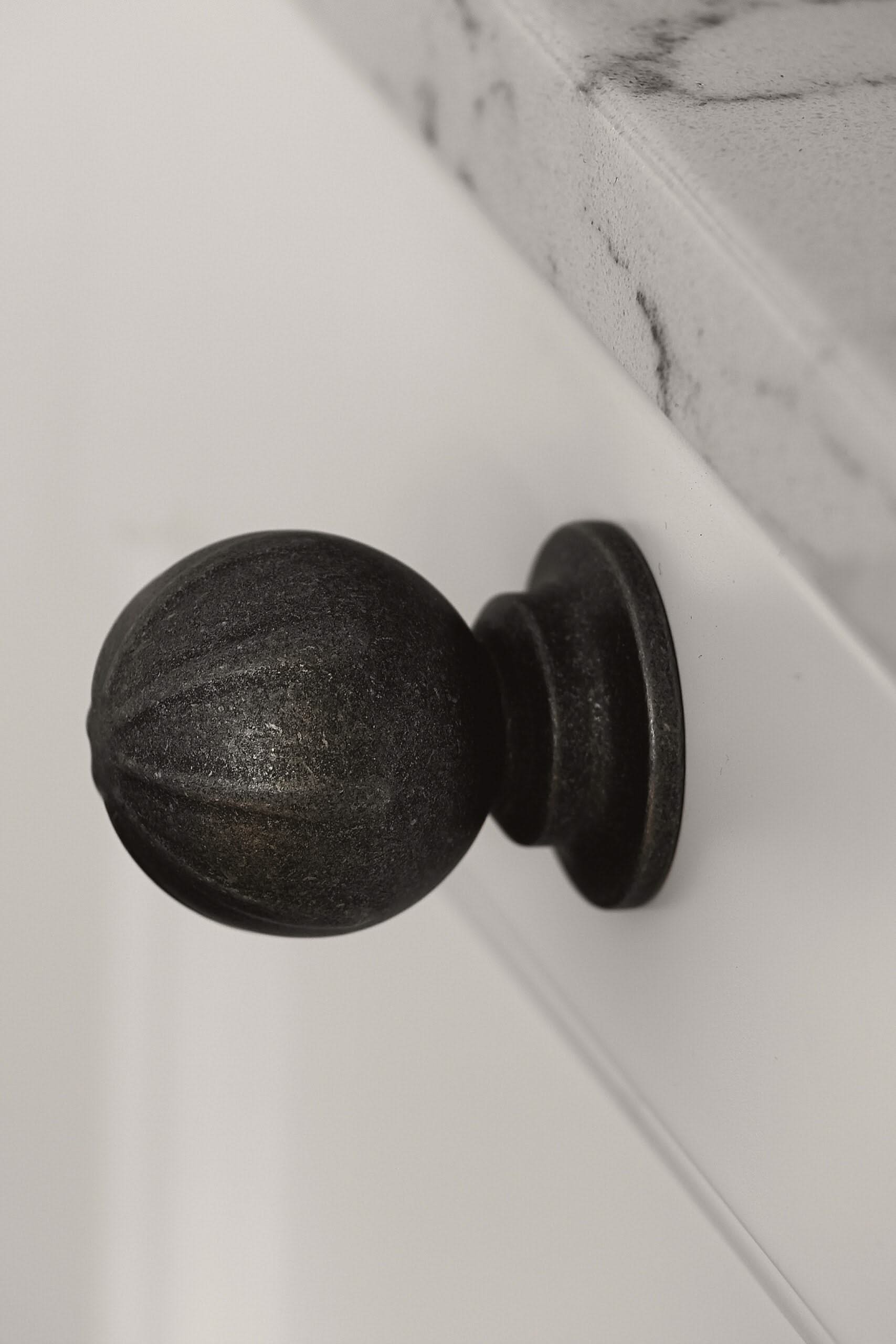 Banister 533960033 23 01 scaled