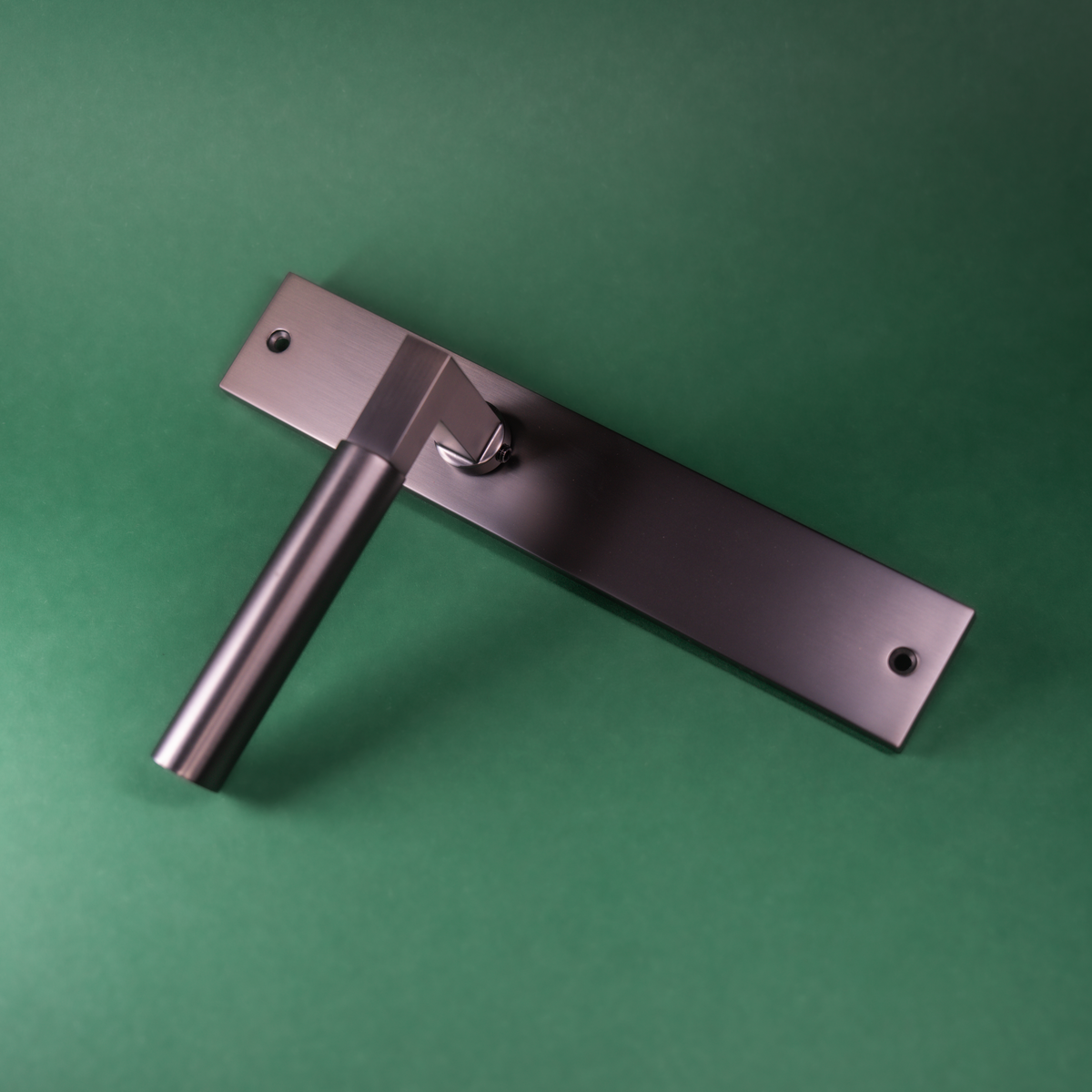 Intersteel Deurkruk Bau-Stil op schild 245x45 mm blind antracietgrijs