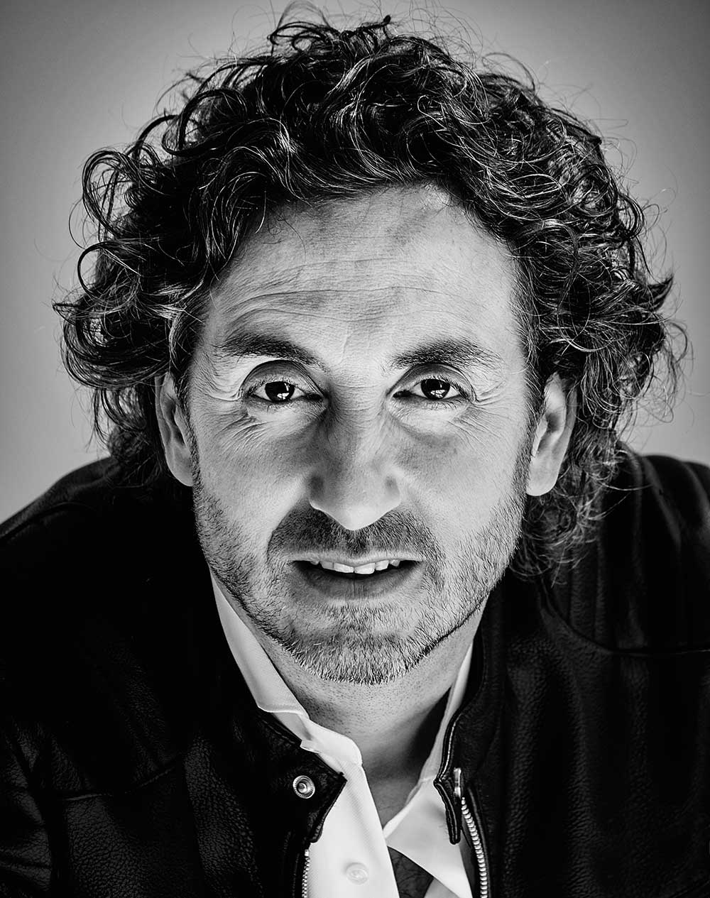 <a href="https://formani.com/nl-NL/designers/osiris-hertman" target="_blank">OSIRIS HERTMAN</a>