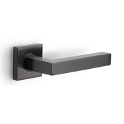 Formani | Deurkruk BASIC BSQ1-G op vierkant rozet | PVD Gunmetal