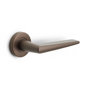 Formani | Deurkruk BASIC LB21H op ronde rozet | Brons
