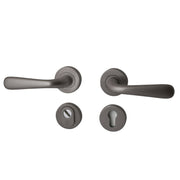 Hardbrass Roestvrijstalen Achterdeurset Silvia SKG3 met kerntrekbeveiliging - PVD Gun Metal - Deurbeslag-expert