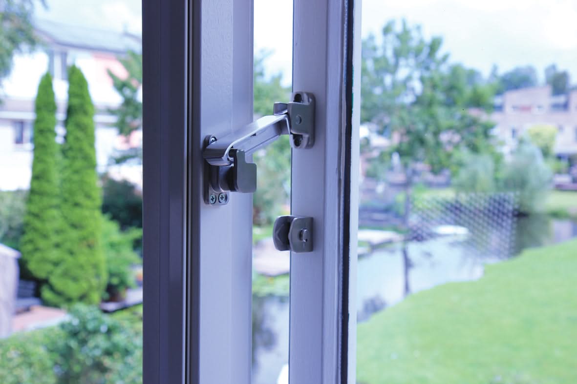 Veiligheids combi raamsluiting Oyster sfeerfoto