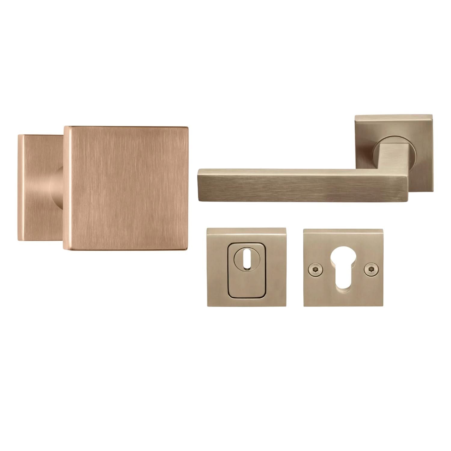 Formani | Voordeurset | knop/kruk | Licht Brons PVD BSQ | SKG3 - Deurbeslag-expert