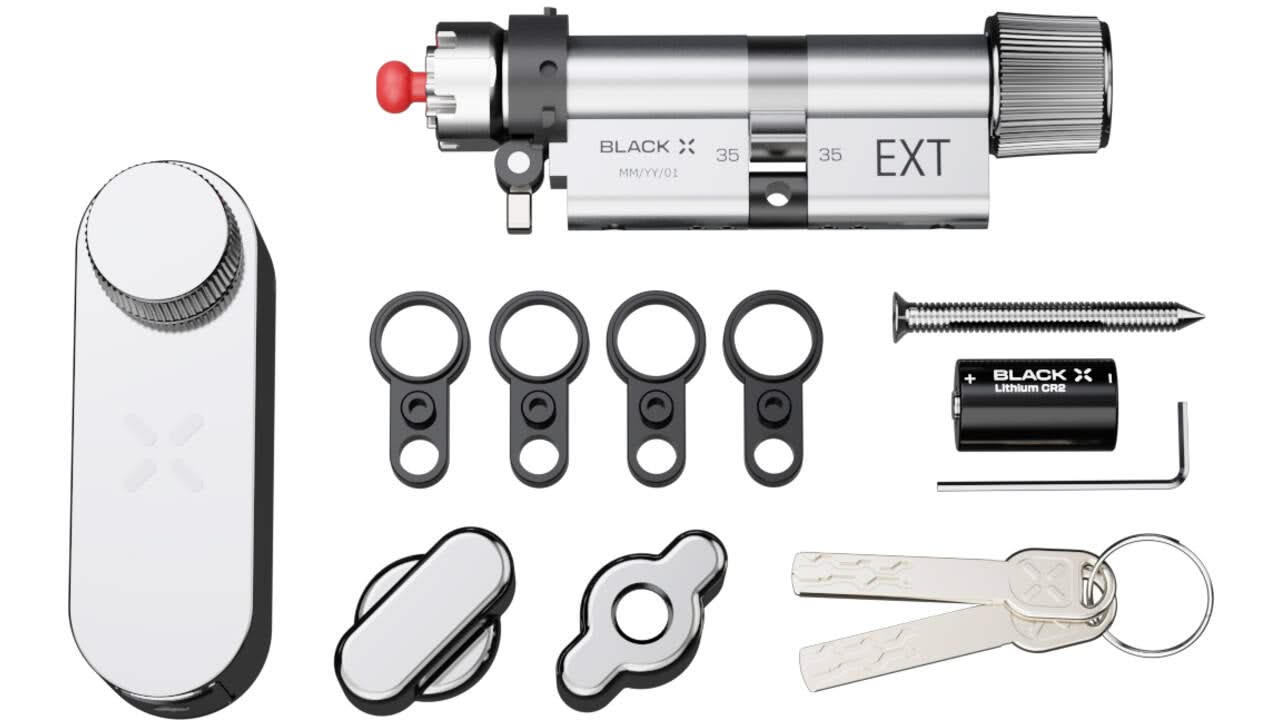 Black X Smart Lock in chroom – detail van de cilinder