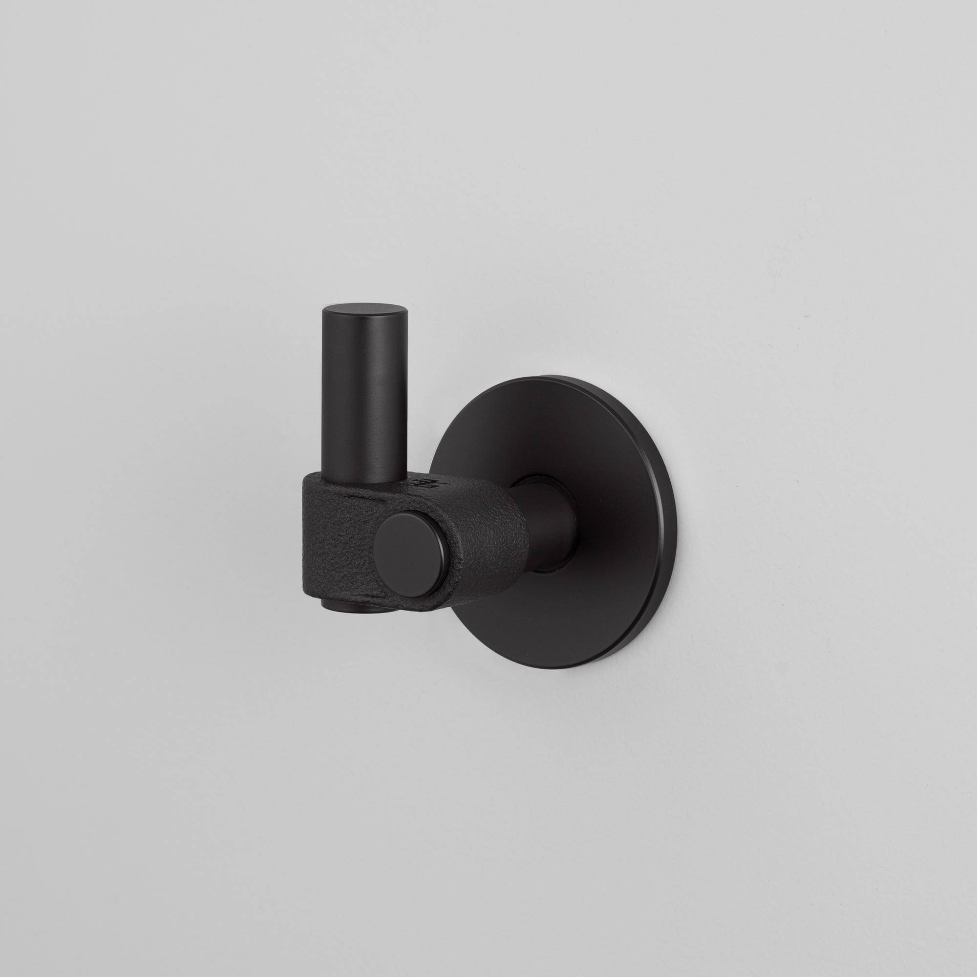 buster + punch cast | haak | welders black