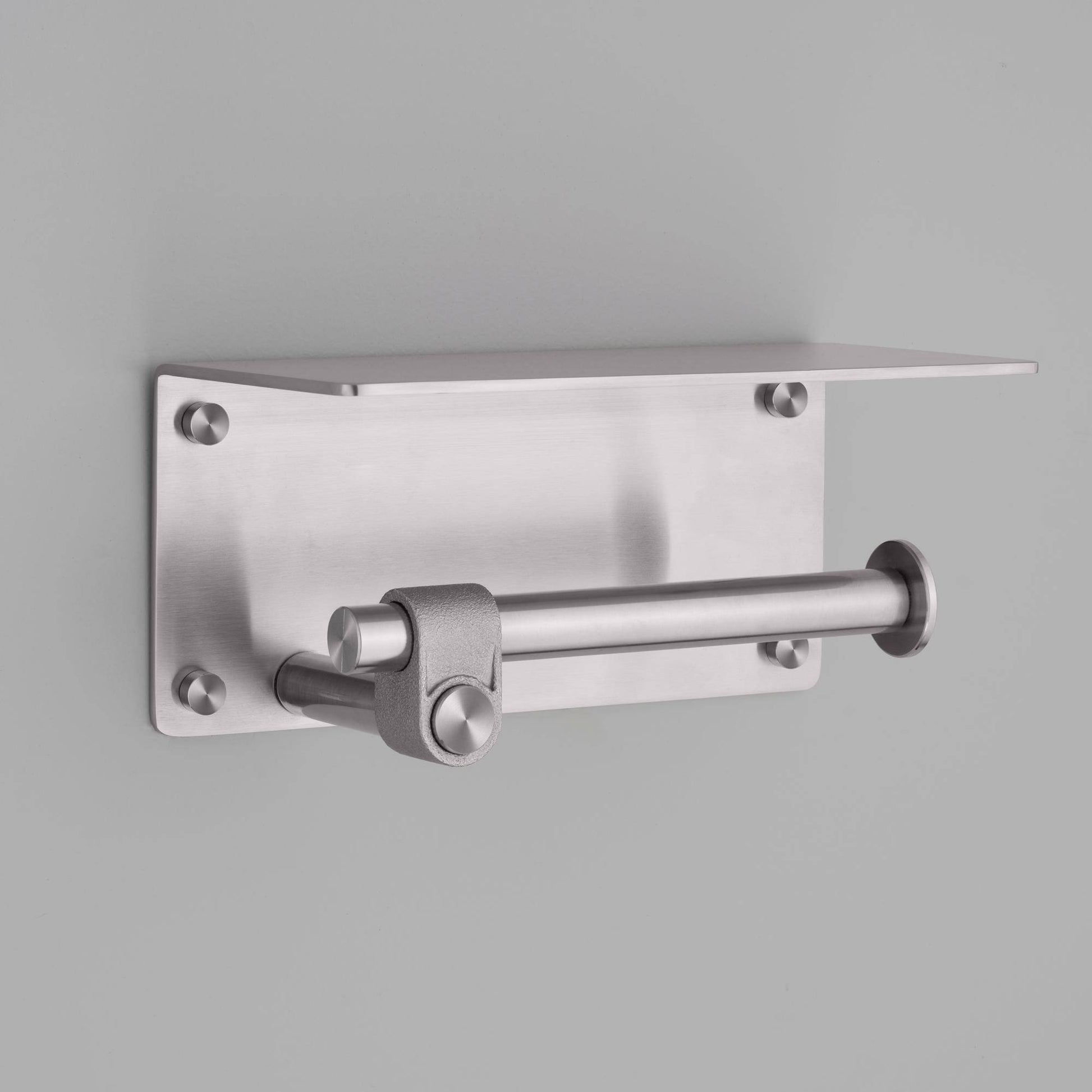 buster + punch cast | toiletrolhouder met plank | steel