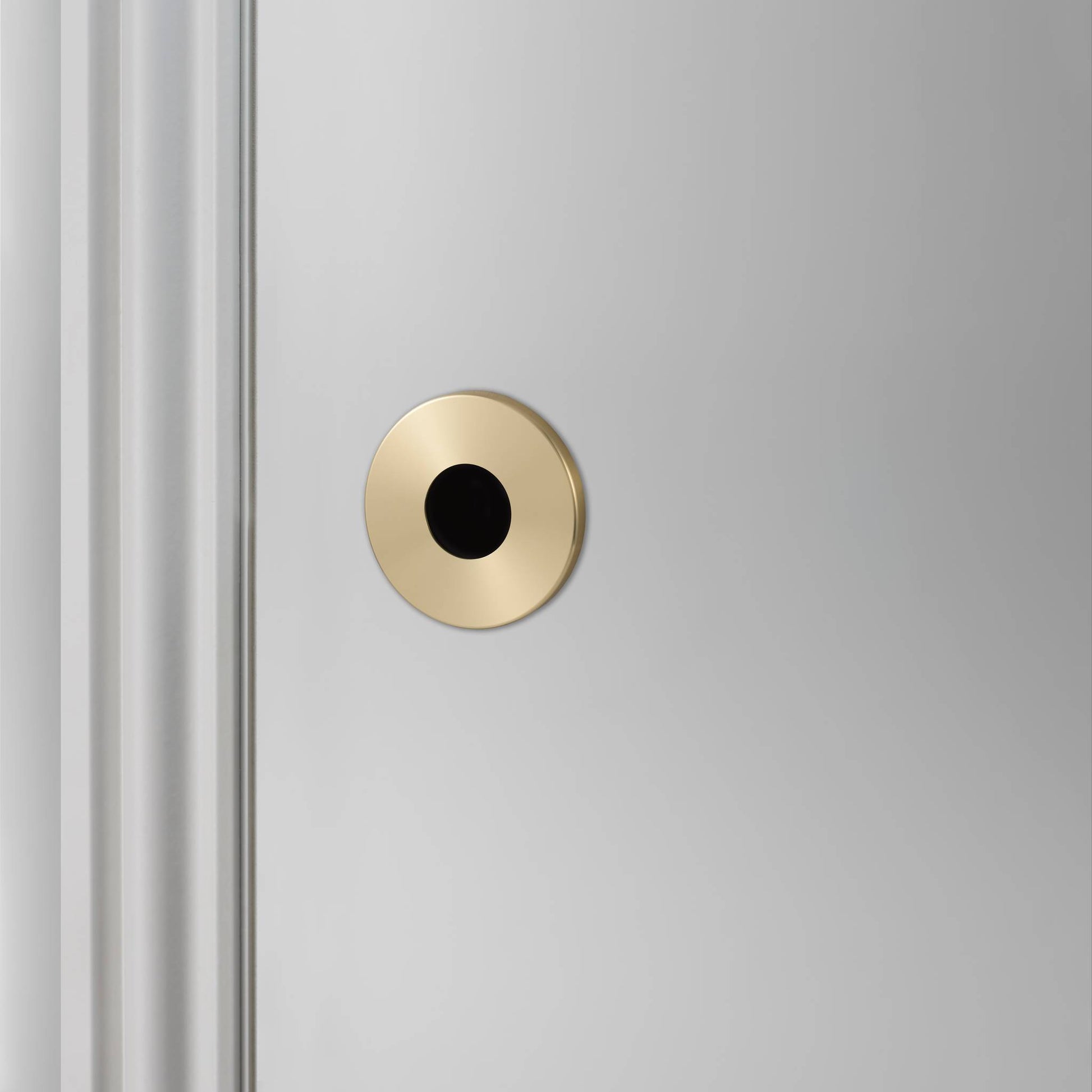 buster + punch | cilinderrozet rond (swiss) | goud