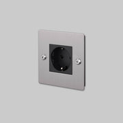Buster + Punch | Stopcontact 1-voudig Schuko (linear, zonder logo) | Zilver