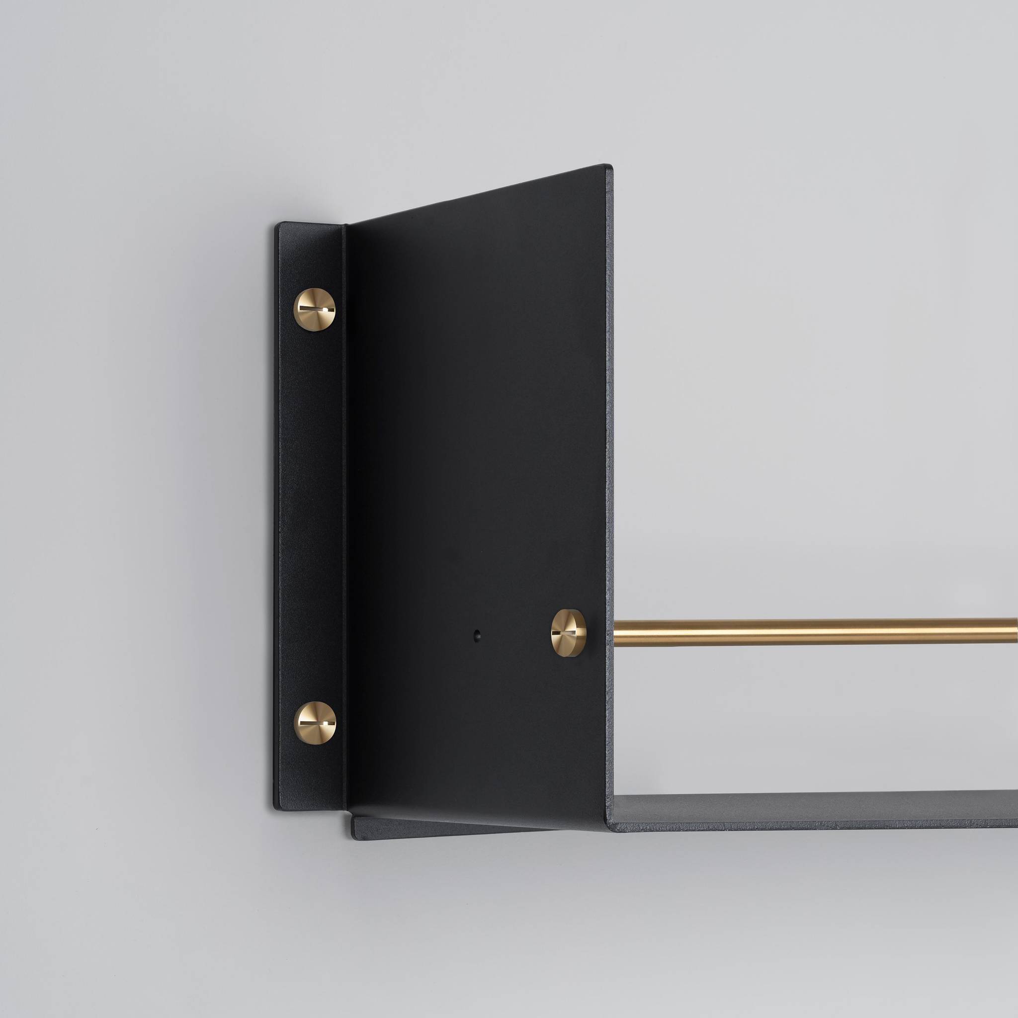 buster + punch | wandplank kitchen shelf girder | zwart