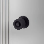 buster + punch cast | deurknop op rozet (draaibaar) | welders black