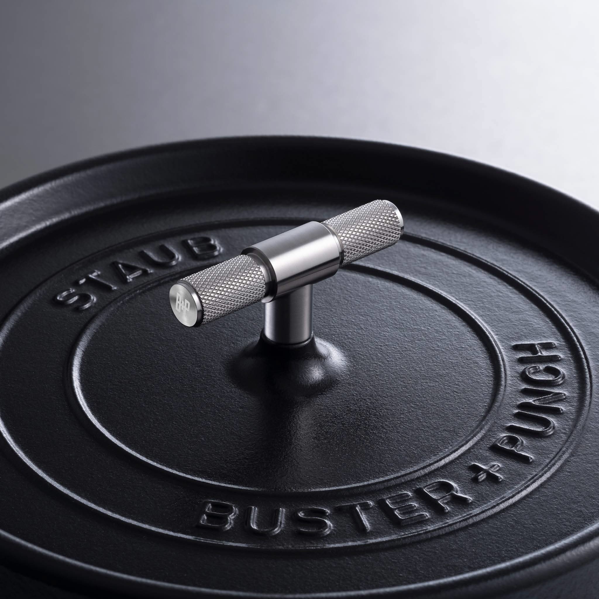 Buster + Punch | Cocotte Cross Staub 28 cm | Zilver