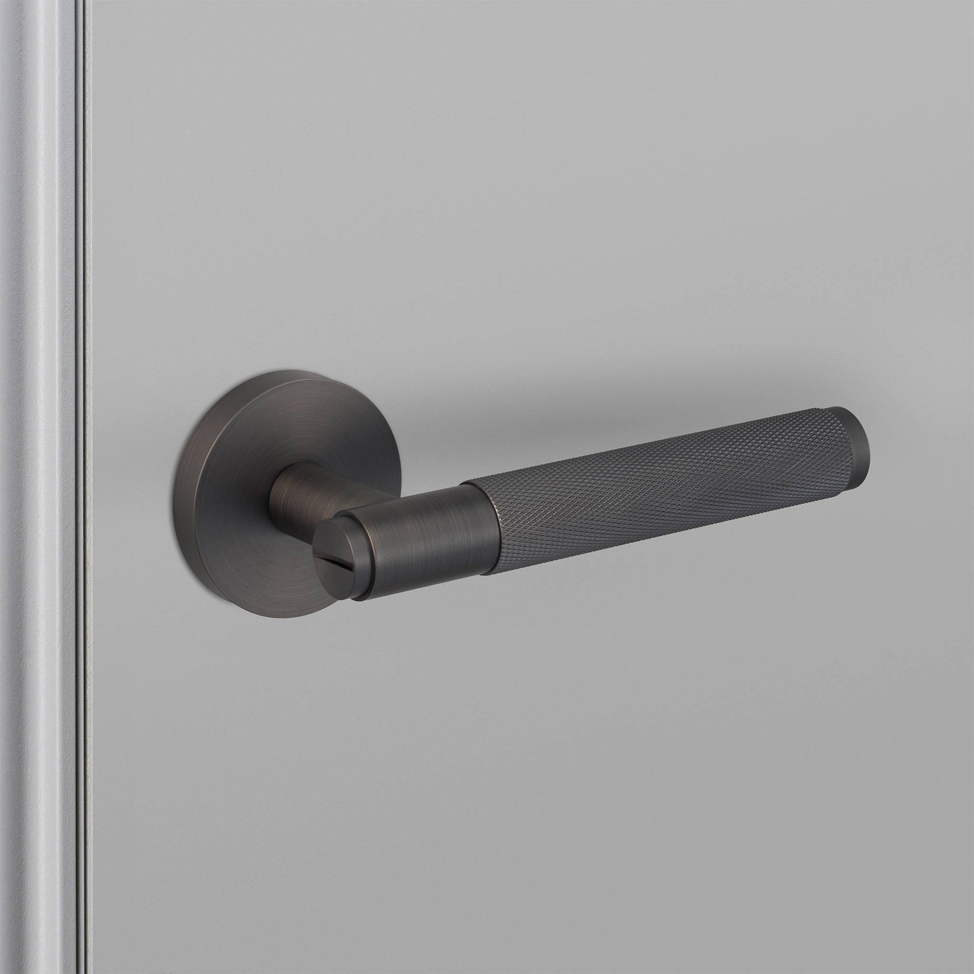 buster + punch cross | deurkruk op rozet (swe) | smoked bronze