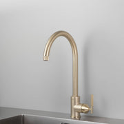 buster + punch | keukenkraan mixer linear | goud