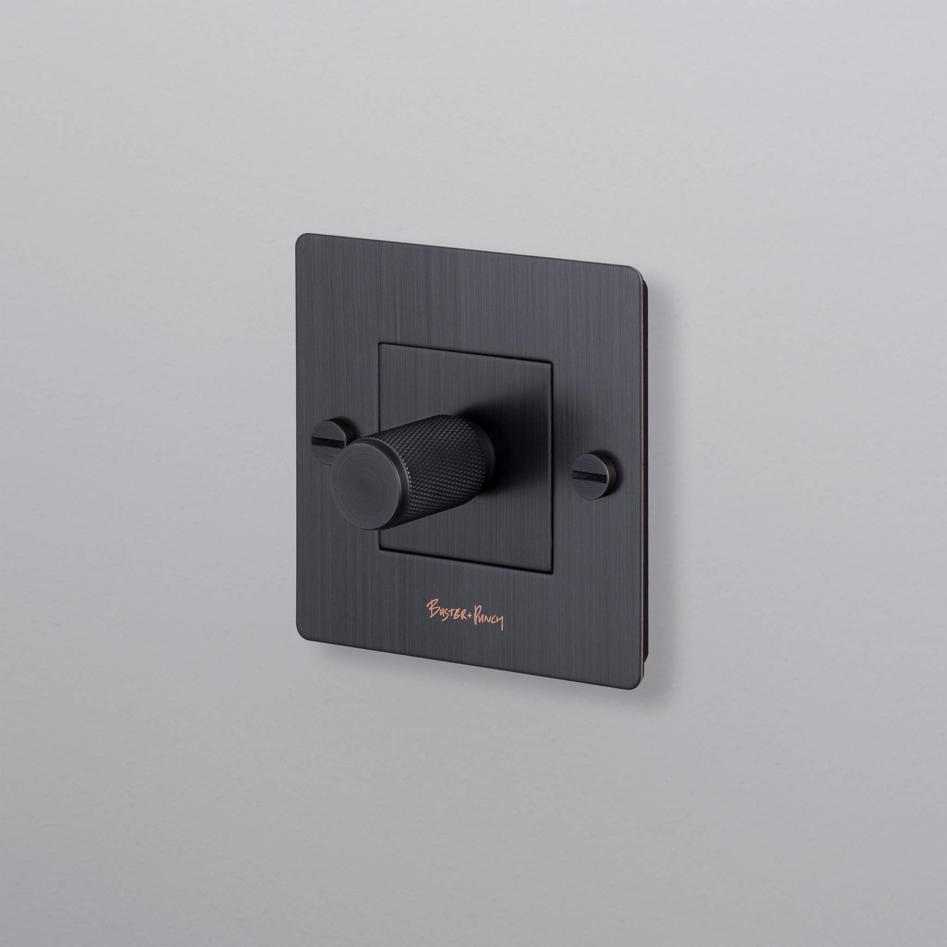 Buster + Punch | Dimmer Cross met logo | Brons
