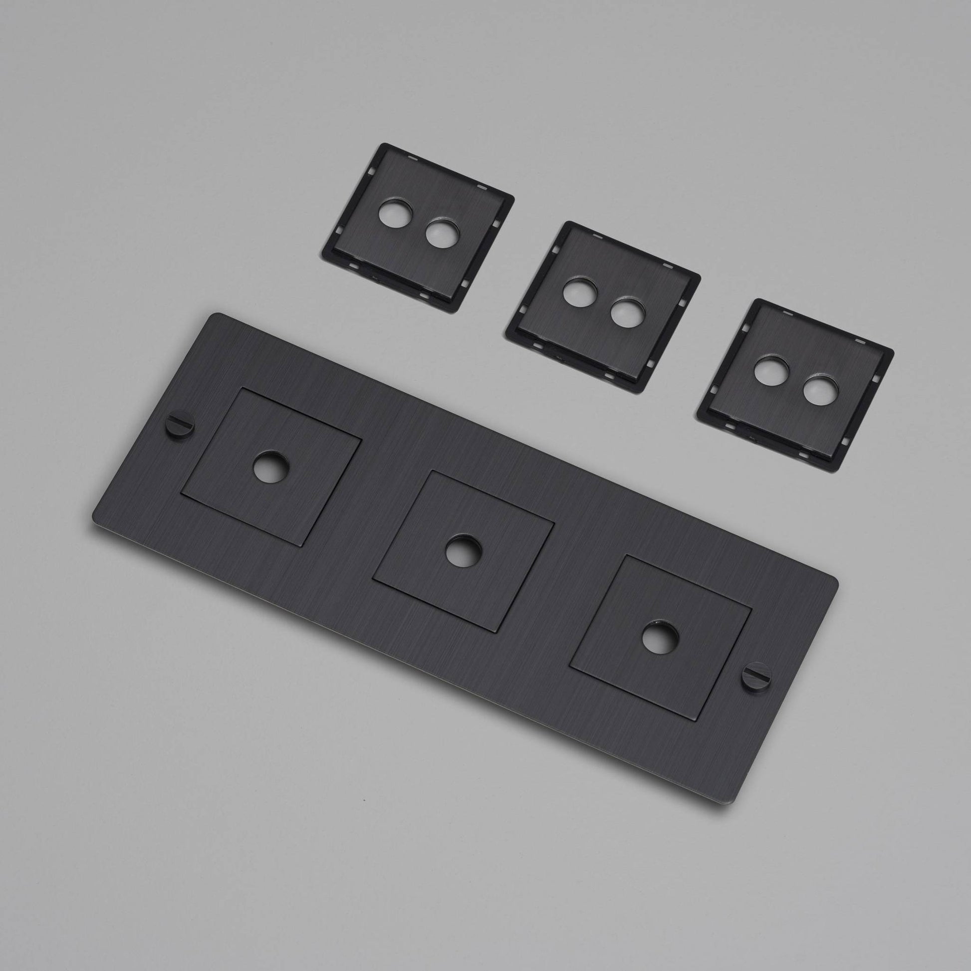 buster + punch | afdekplaat 3-voudig horizontaal | met infills, zonder logo