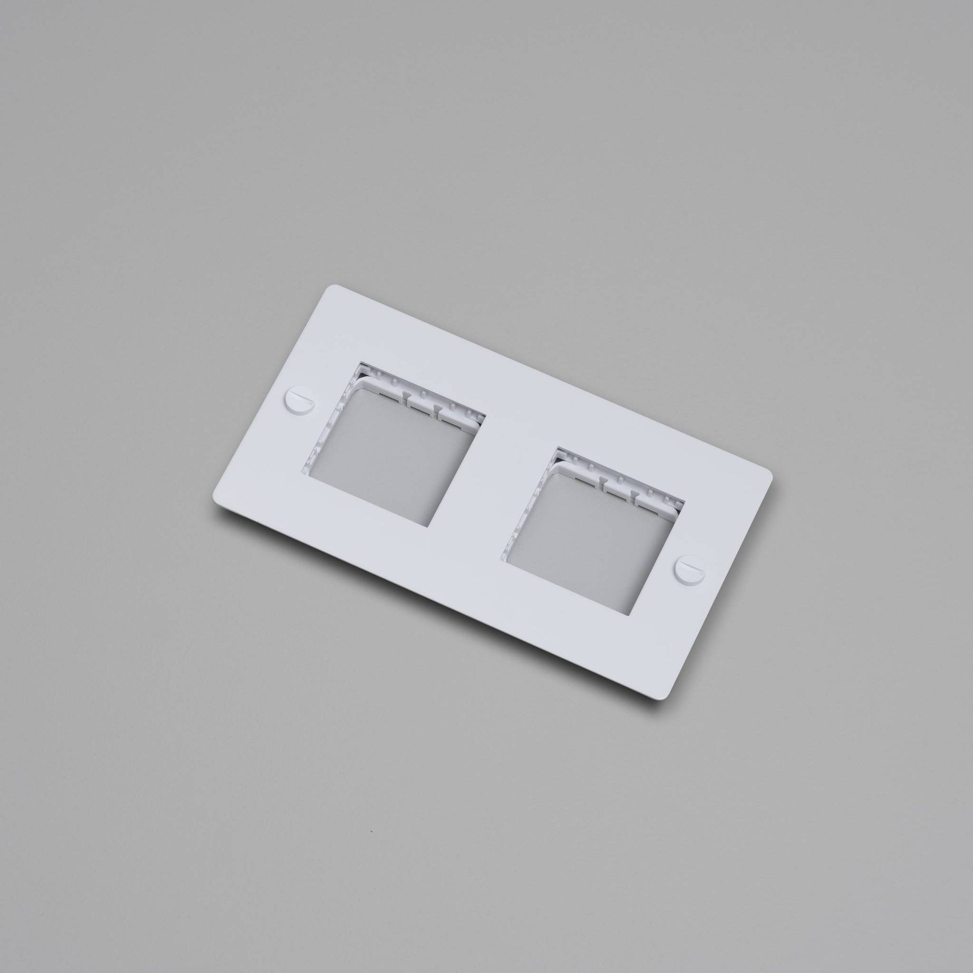 buster + punch | afdekplaat 2-voudig horizontaal | zonder infills, zonder logo