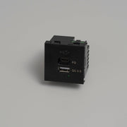Buster + Punch | Stopcontact USB-module A+C Quickcharge (45 mm) | Zwart