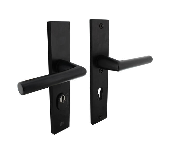 Intersteel | Veiligheidsbeslag met kerntrekbeveiliging | Geveerd kruk/kruk | Voordeurbeslag | PC55/72 | SKG3 | Rechthoekig | Aluminium Zwart - Deurbeslag-expert