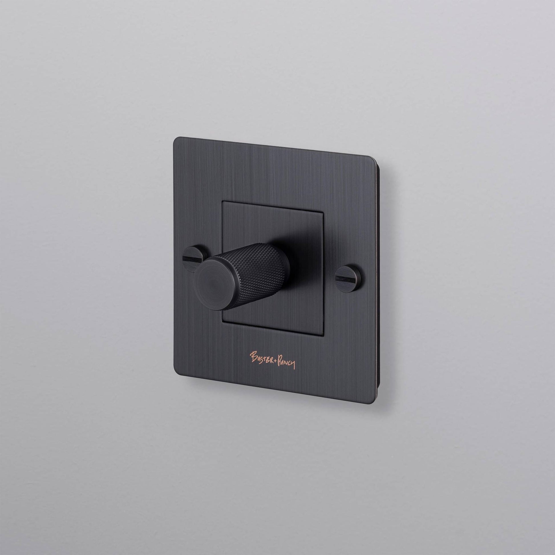 Buster + Punch | Dimmer Cross impuls | Brons