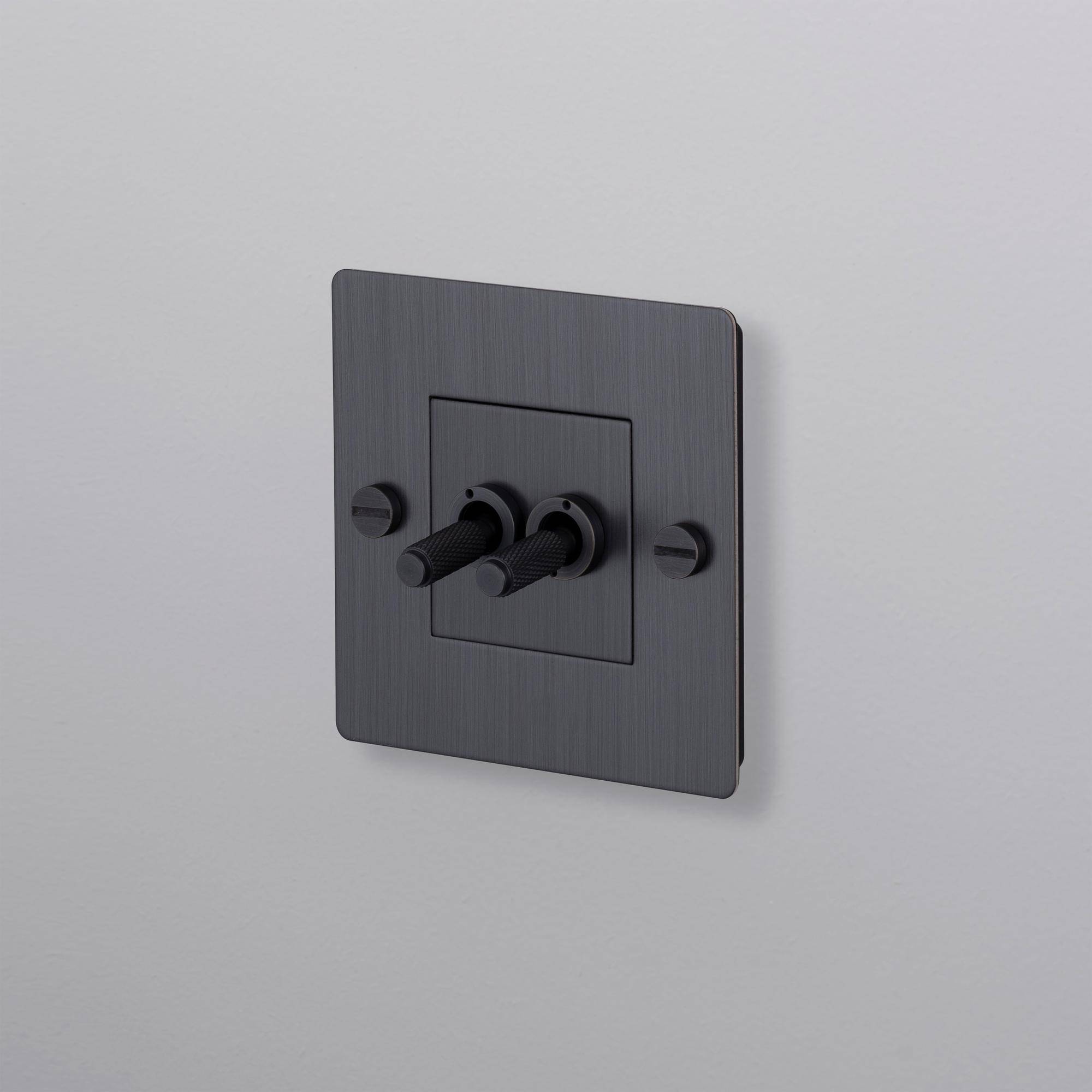 buster + punch | lichtschakelaar 1-voudig dubbele tuimelschakelaar (zonder logo) | smoked bronze