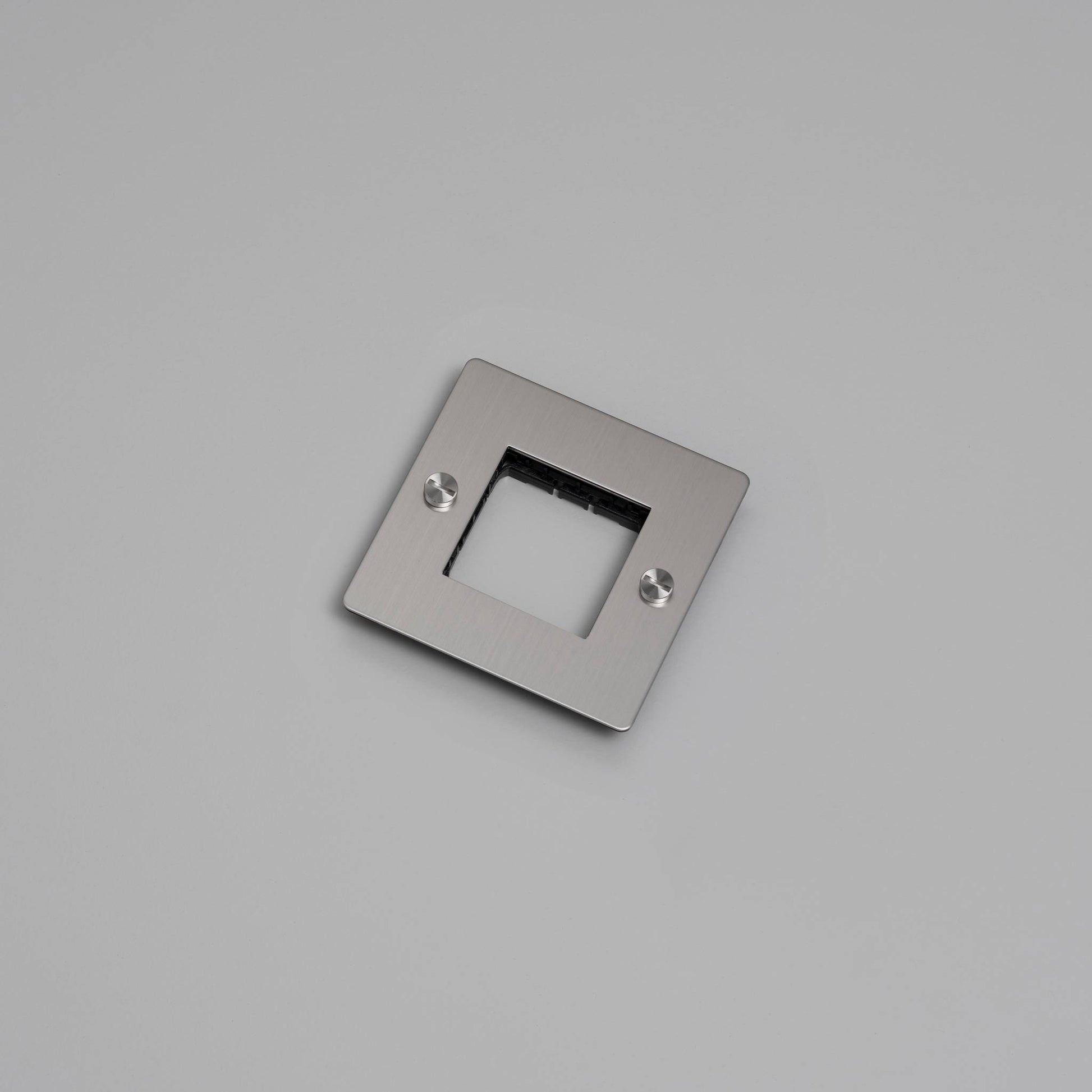 buster + punch afdekplaat 1-voudig horizontaal zilver