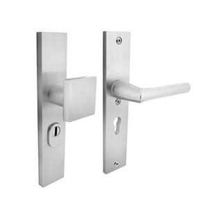 Intersteel | Veiligheidsbeslag met kerntrekbeveiliging SKG3 profielcilinder | Rechthoekig | Voordeurbeslag | Aluminium F1 - Deurbeslag-expert