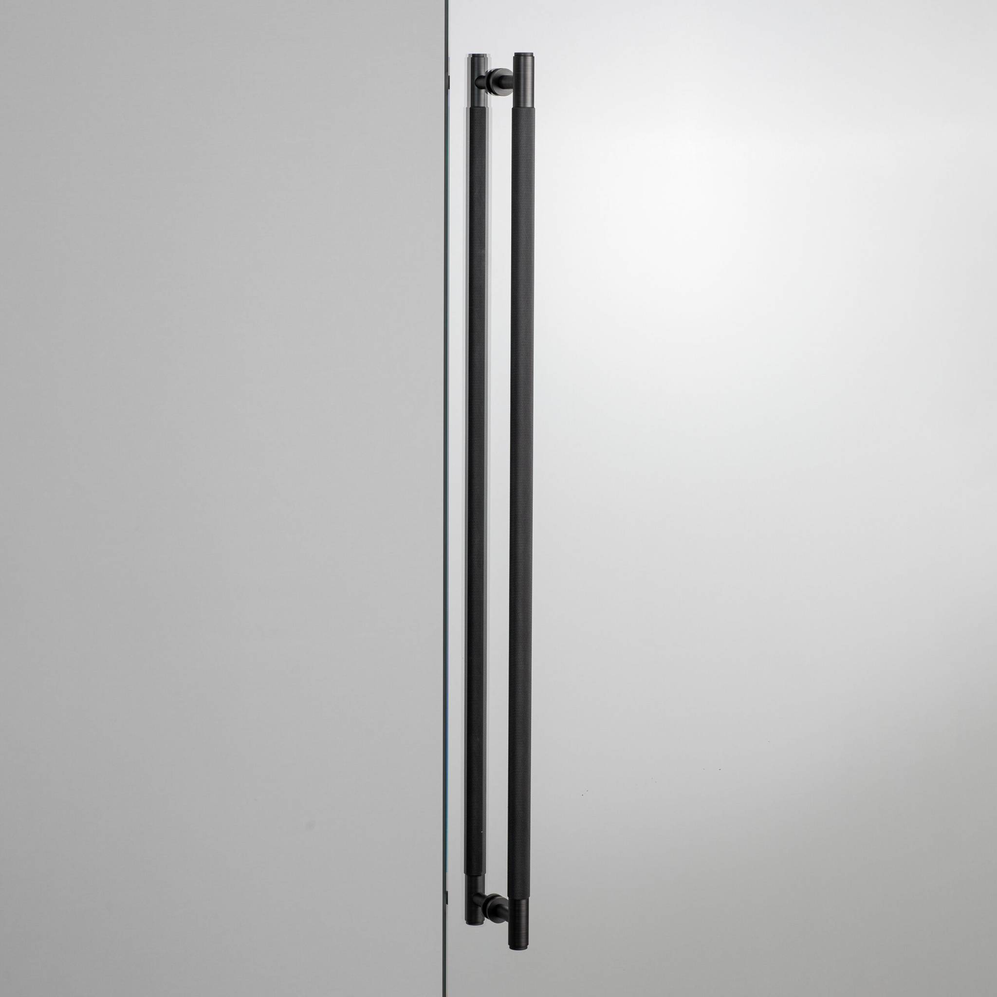 buster + punch cross | kastgreep dubbelzijdig | smoked bronze