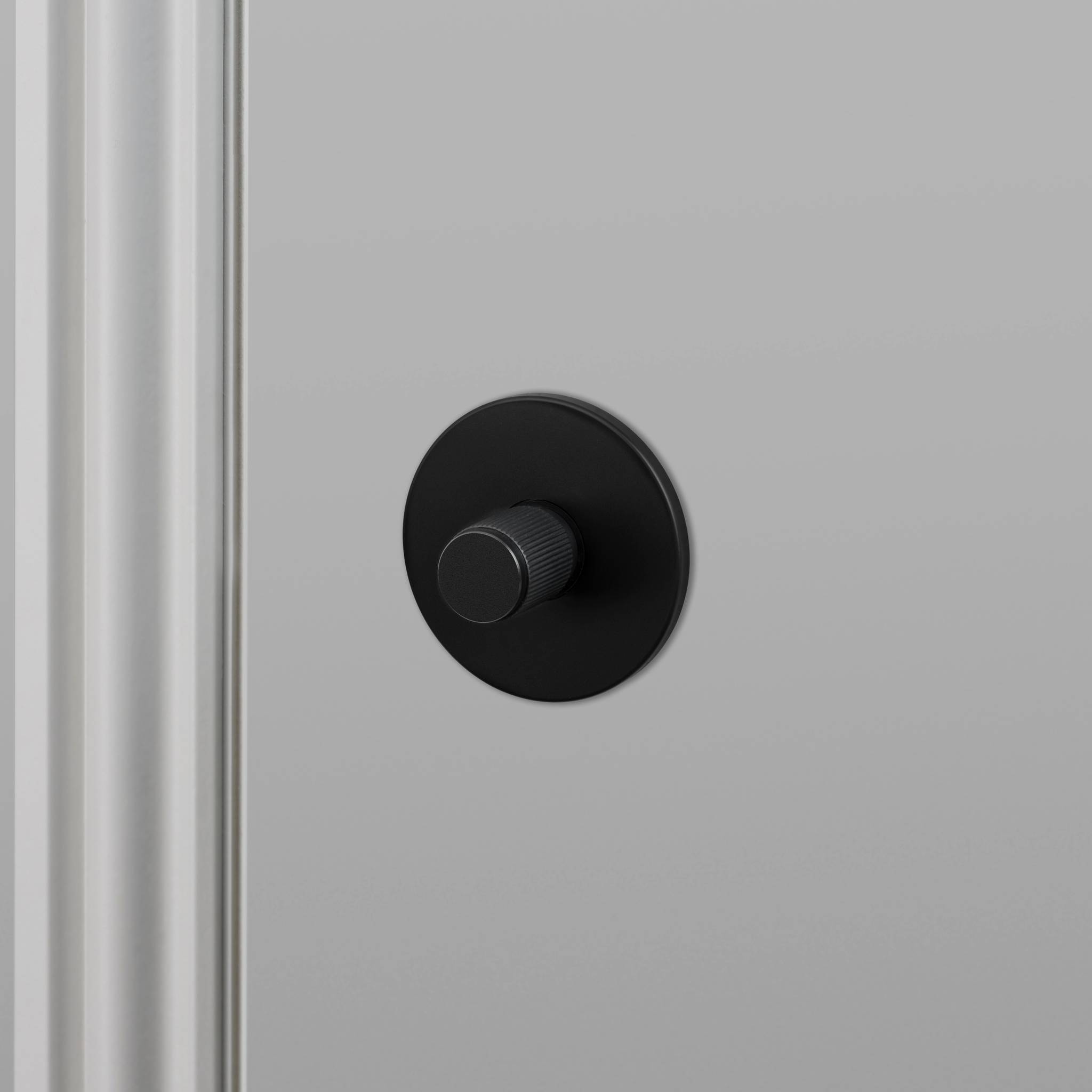 buster + punch linear | thumbturn-/wc-slot | welders black
