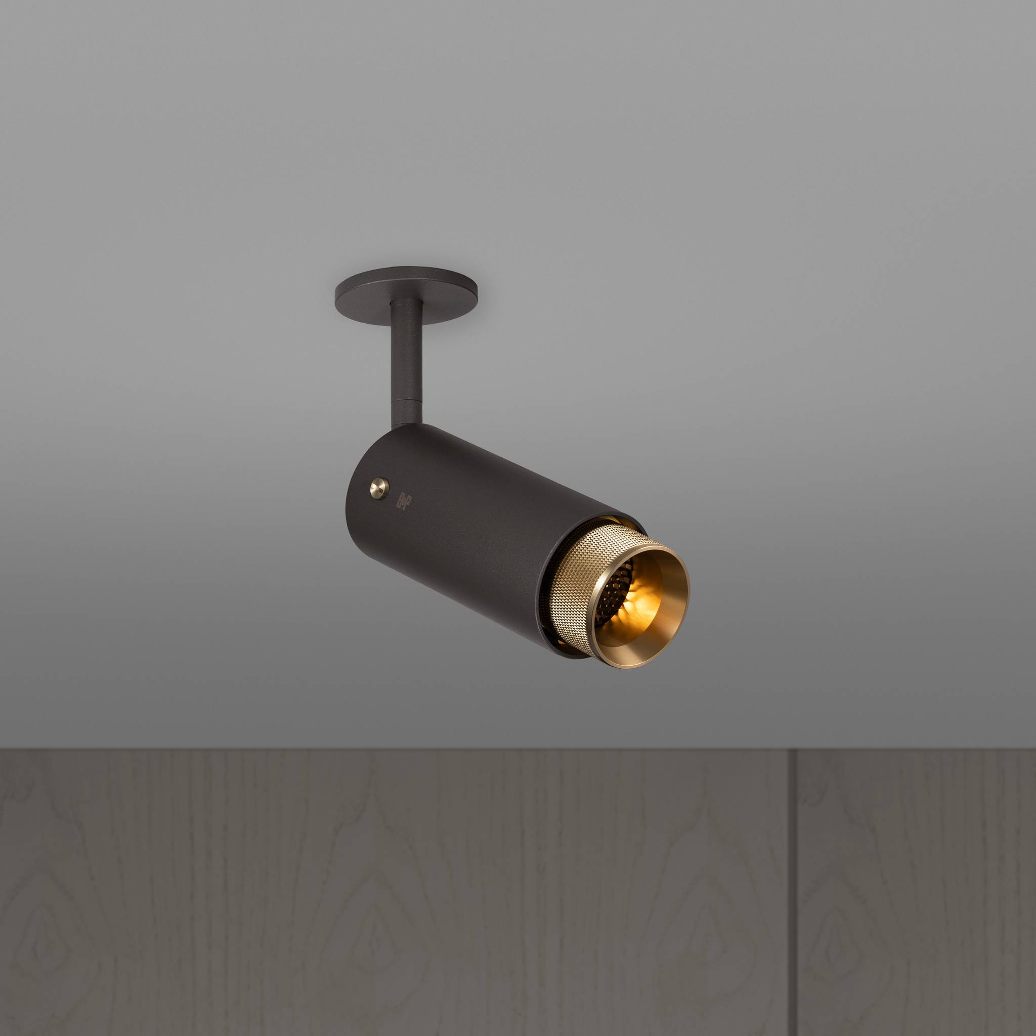 Buster + Punch Exhaust Graphite | Spot Cross | Goud