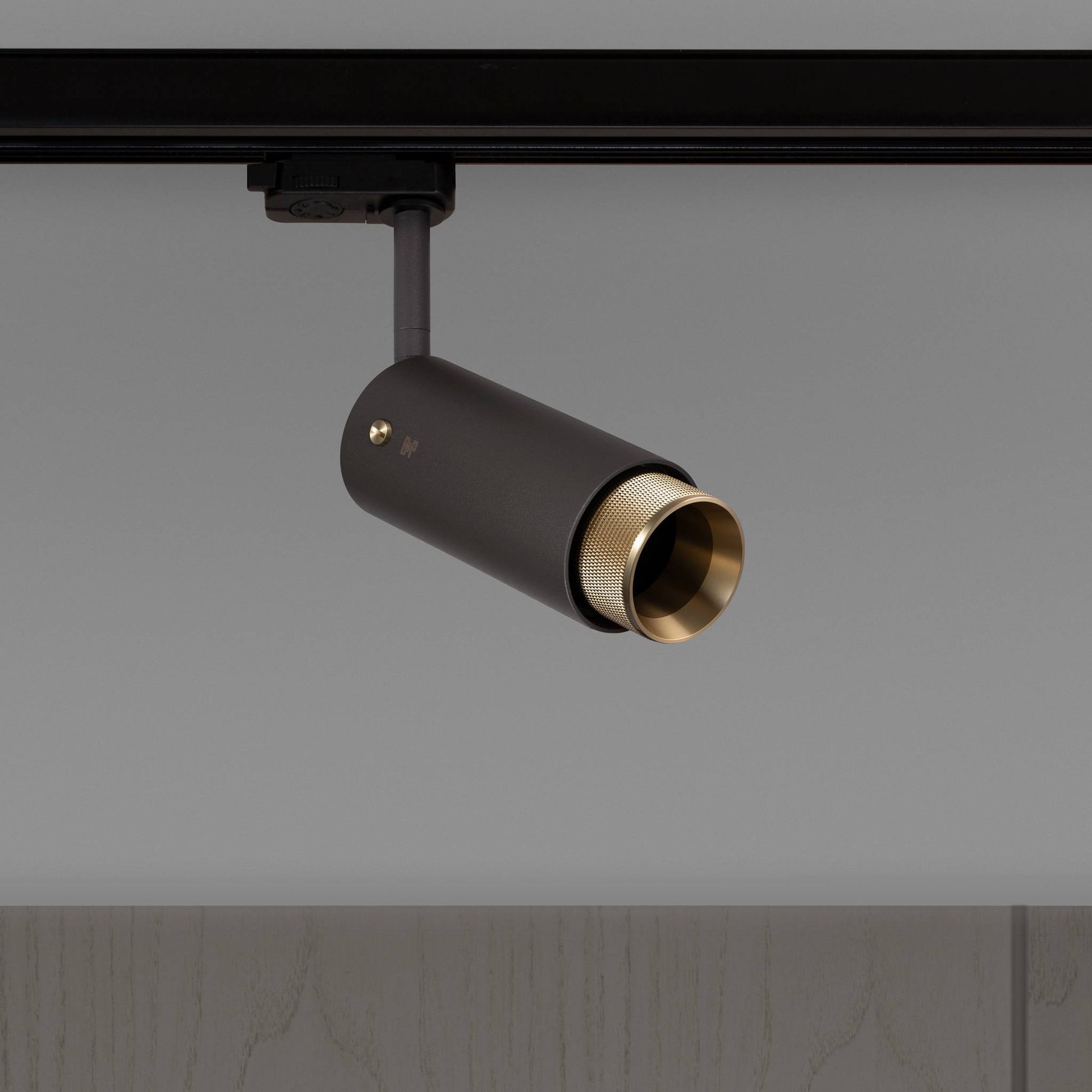 Buster + Punch Exhaust Graphite | Track Cross | Goud - zijaanzicht