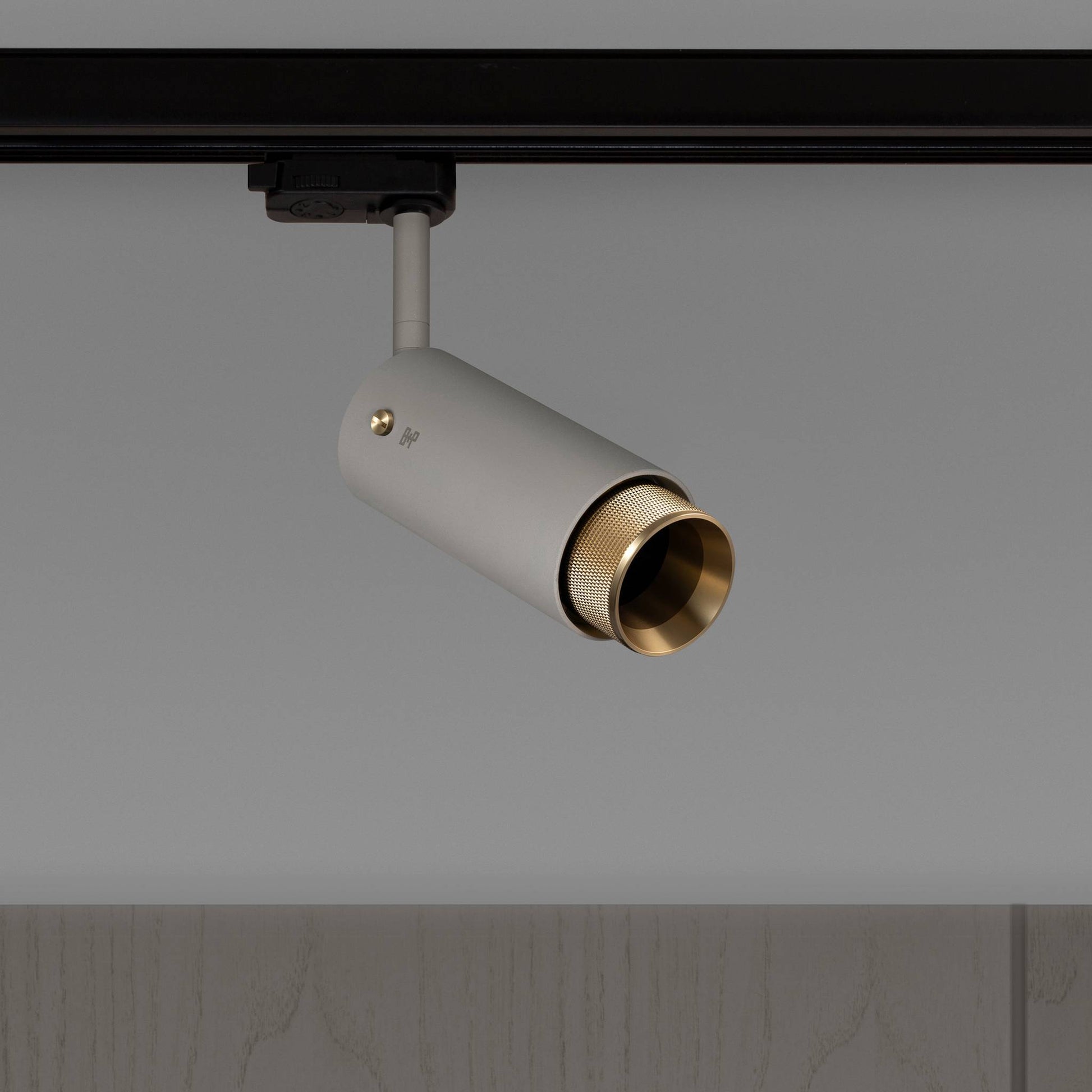 Buster + Punch Exhaust Stone | Track Cross | Goud - zijaanzicht