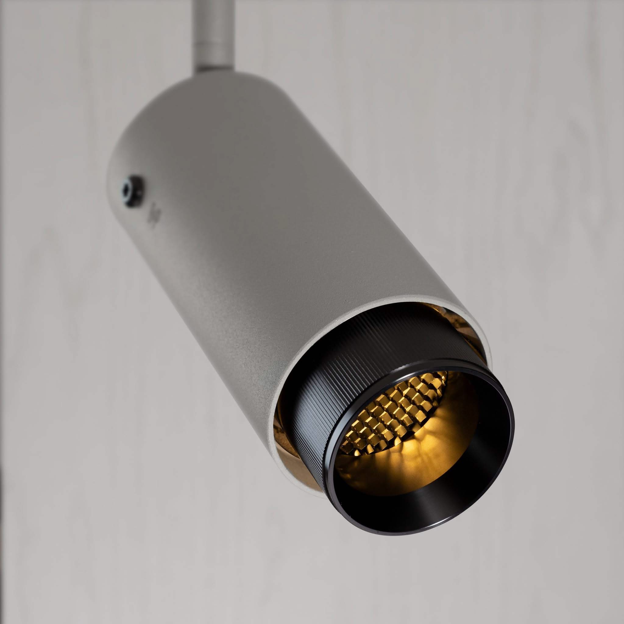 Buster + Punch Exhaust Stone | Spot Linear | Gun Metal - zijaanzicht
