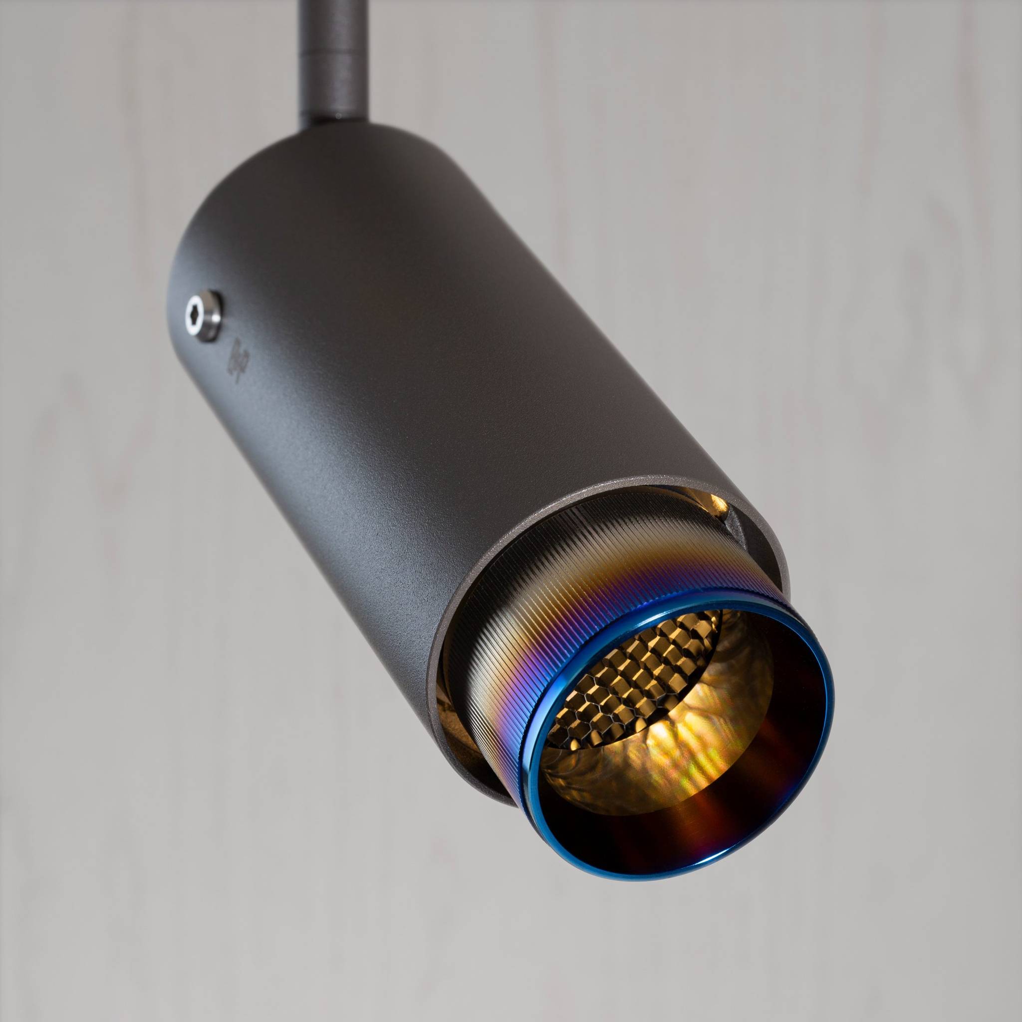 Buster + Punch Exhaust Graphite | Spot Linear | Burnt Steel - zijaanzicht