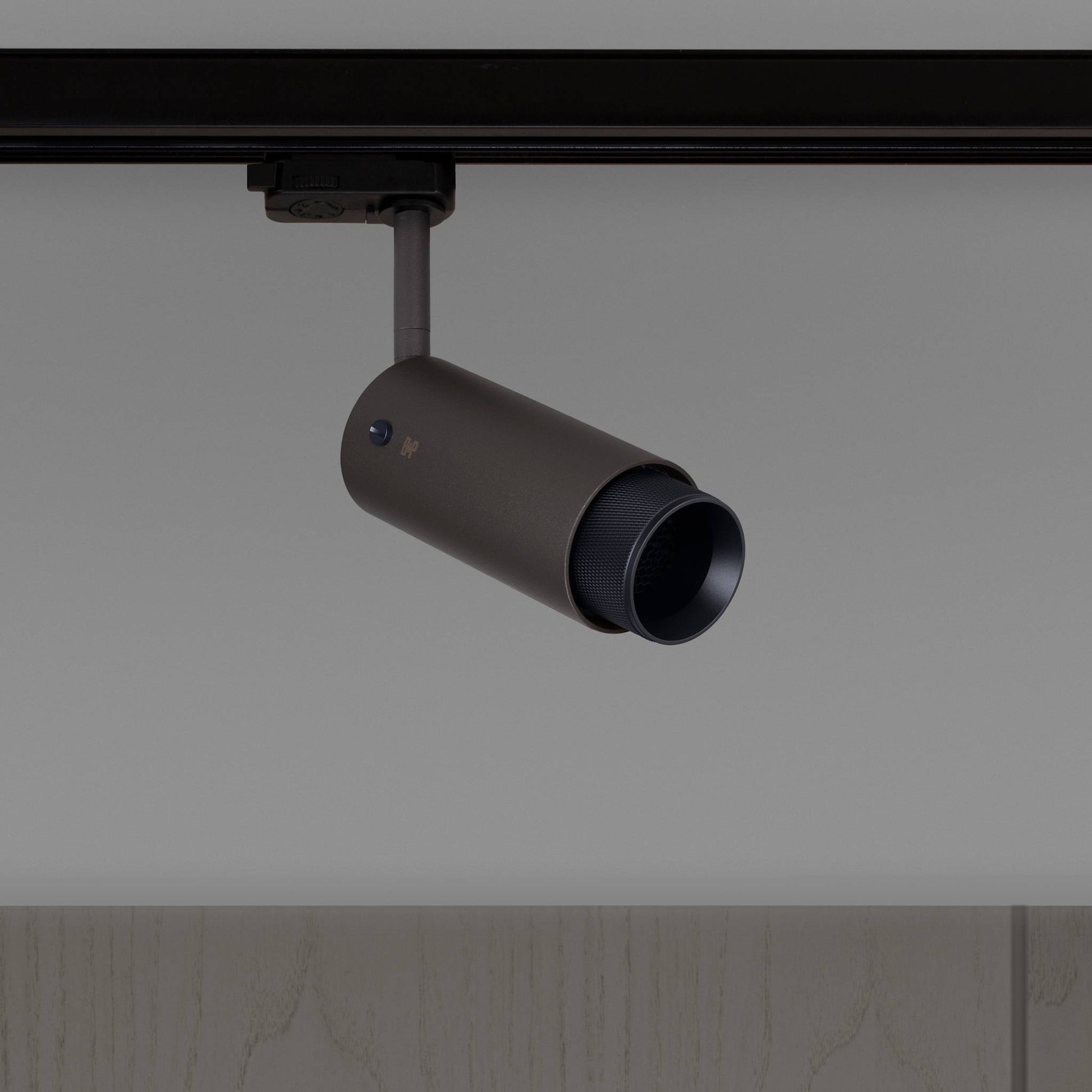 Buster + Punch Exhaust Graphite | Track Cross | Black - zijaanzicht