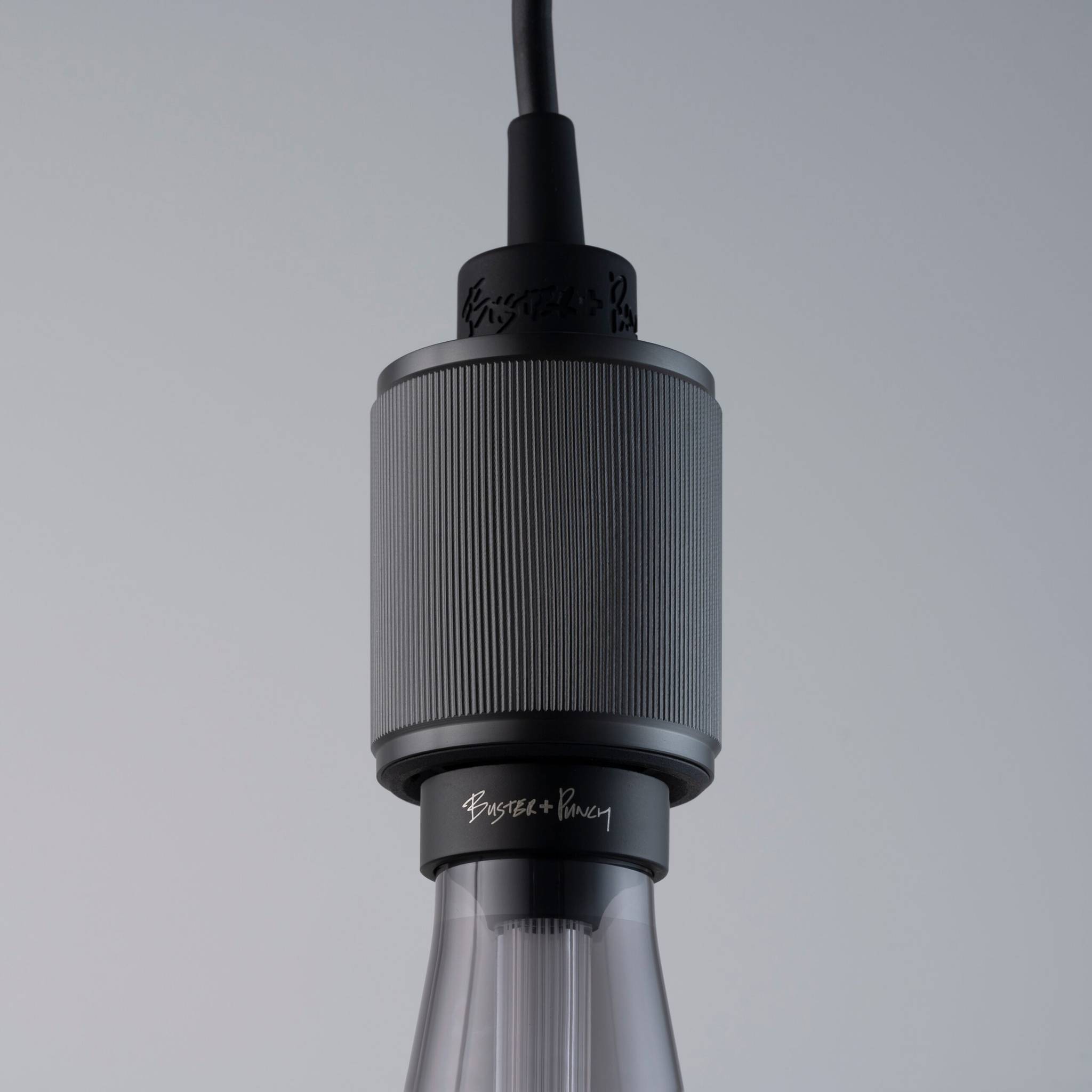buster + punch heavy metal | hanglamp linear | gun metal