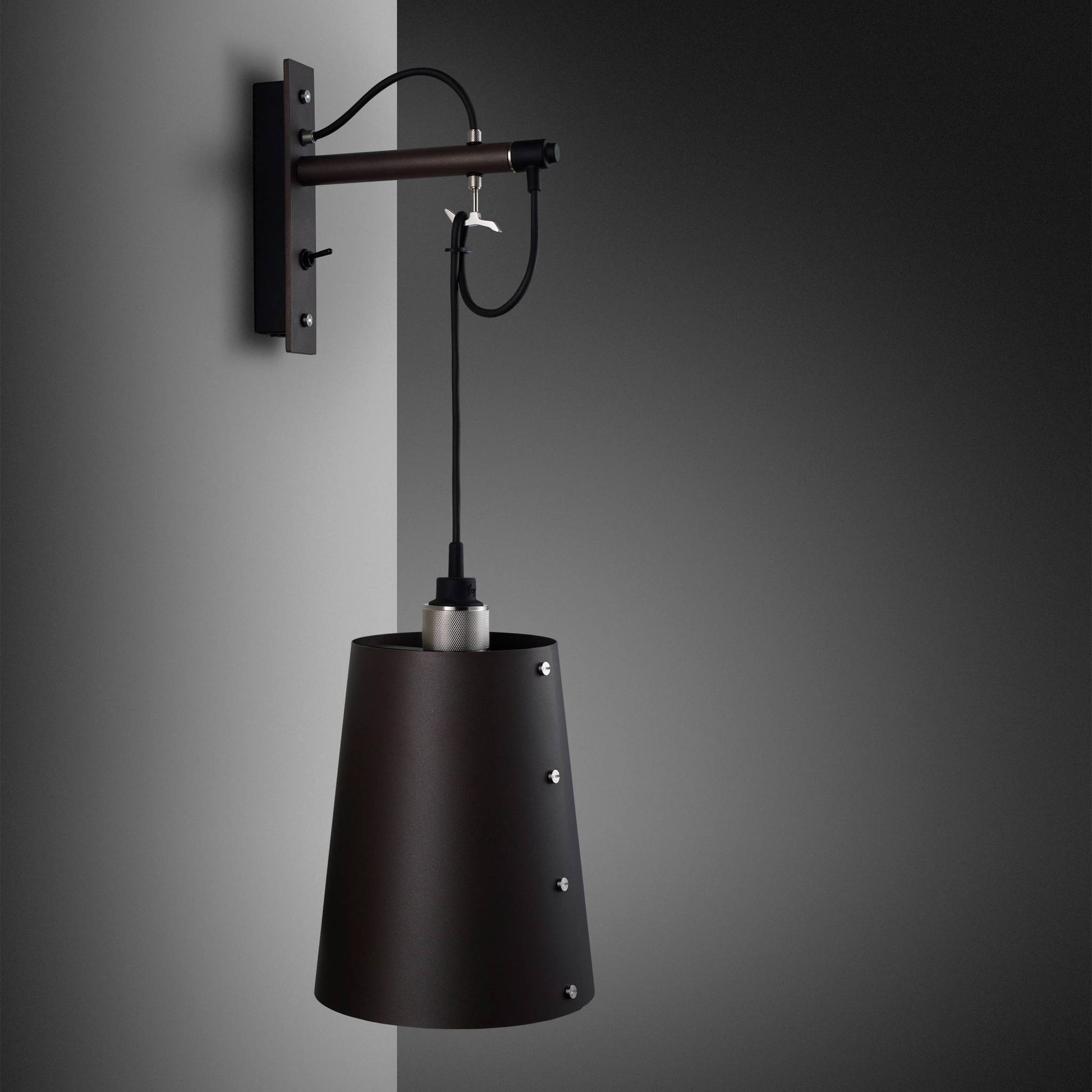 Buster + Punch Hooked Wall Graphite | Wandlamp | Steel
