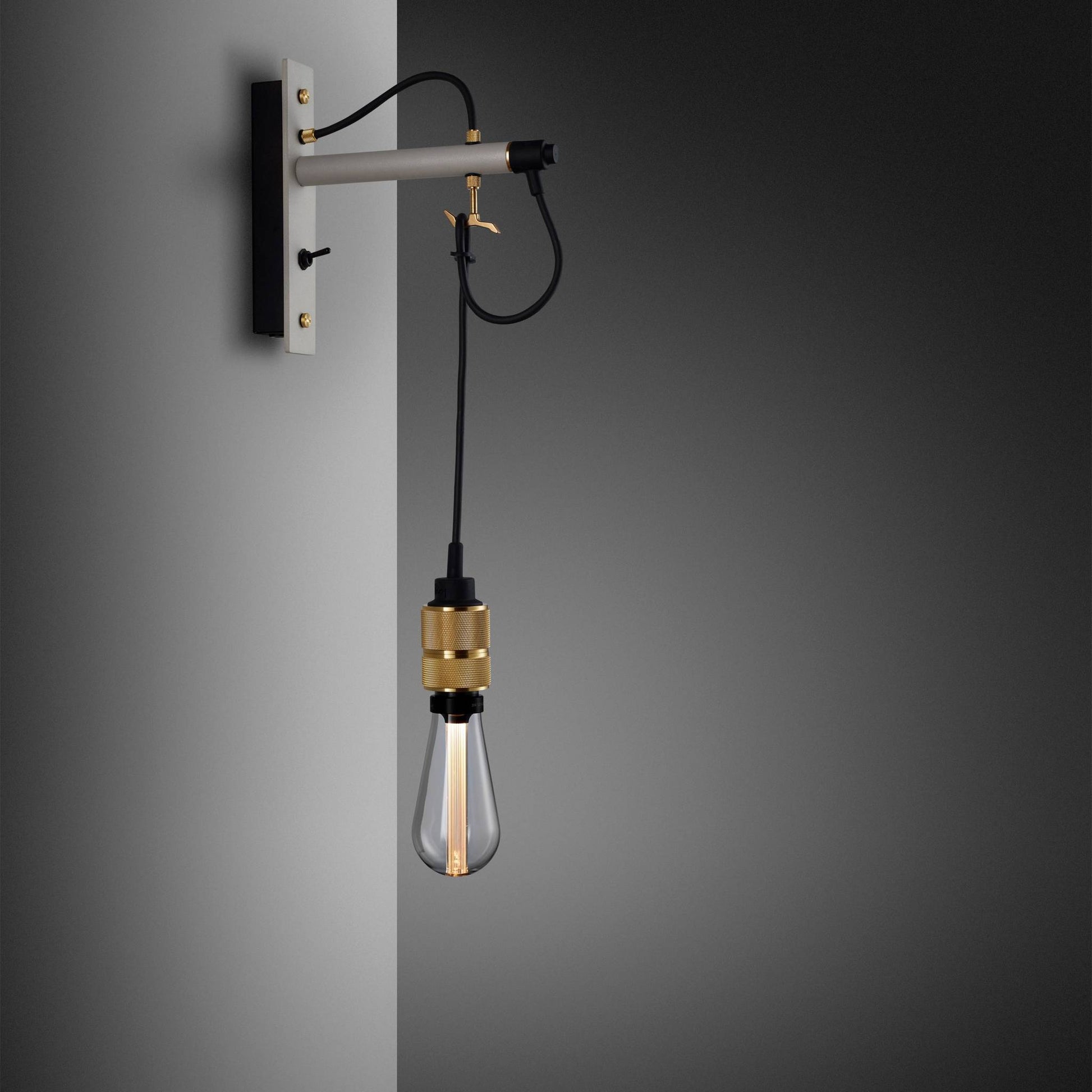 Buster + Punch Hooked Wall Stone | Wandlamp | Goud