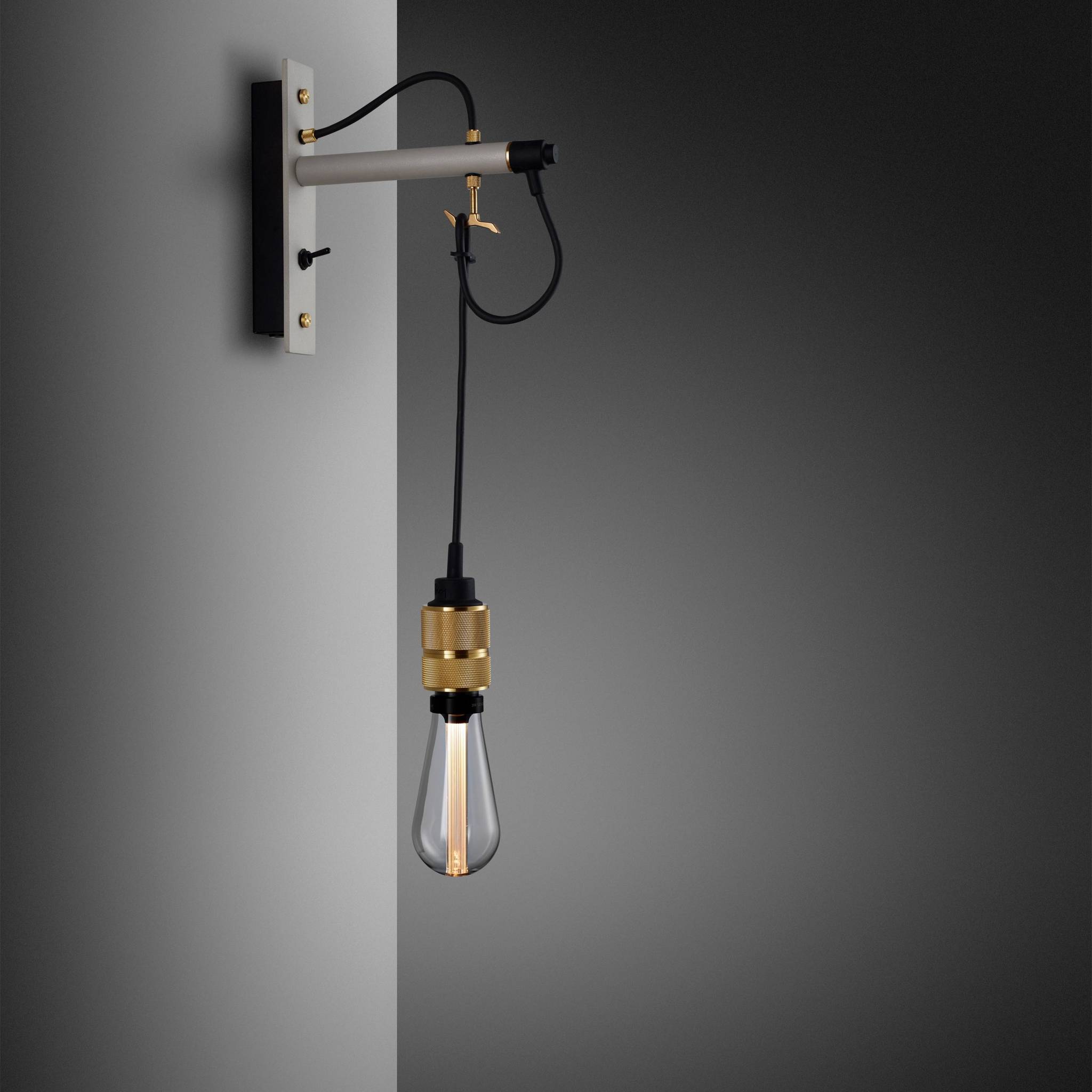 Buster + Punch Hooked Wall Stone | Wandlamp | Goud